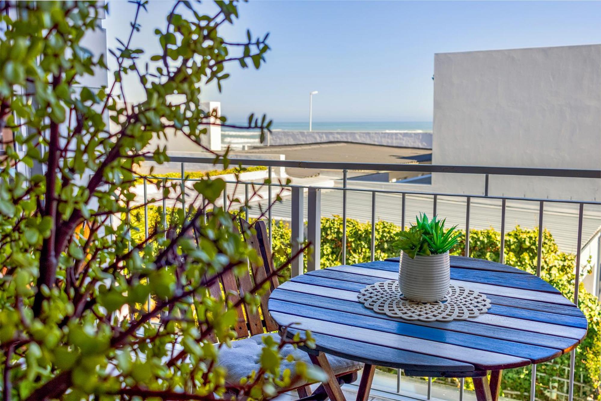 The Sandcastle Guesthouse - Melkbosstrand Exterior photo