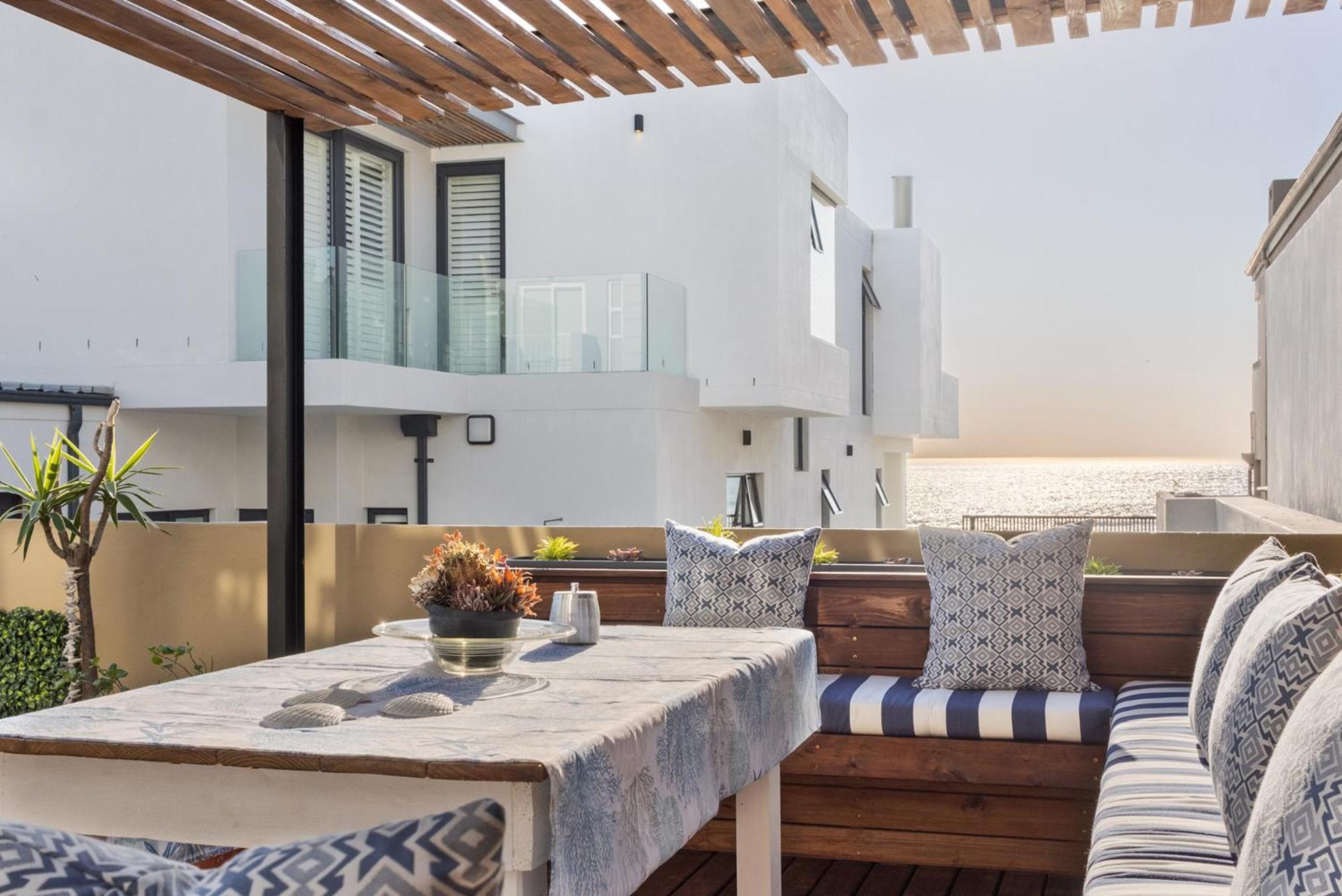 The Sandcastle Guesthouse - Melkbosstrand Exterior photo