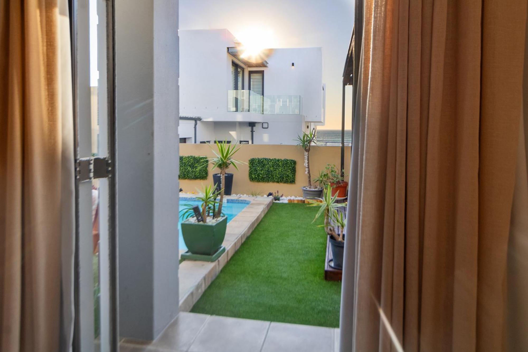 The Sandcastle Guesthouse - Melkbosstrand Exterior photo